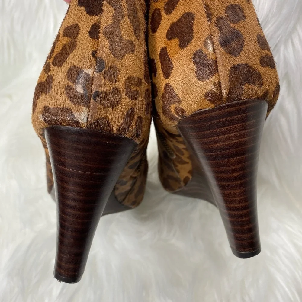 Adrienne Vittadini Sarah Leopard Wedges Size 10